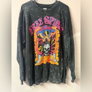 No Boundaries Free Spirit Graphic Women's Sweater - Black and Multicolor